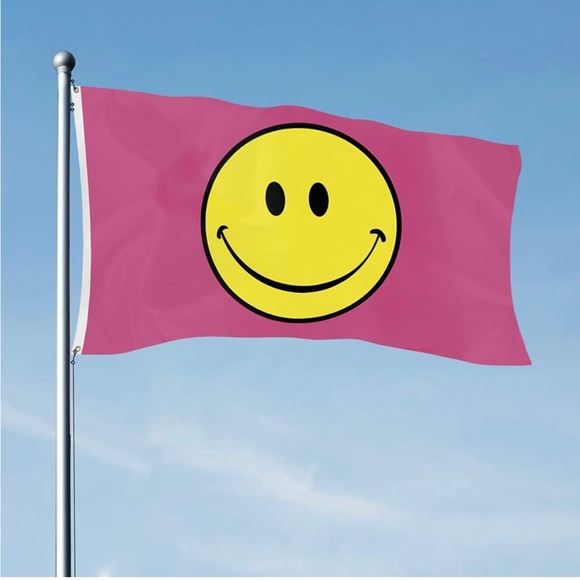 Wall Decor | Happy Smiley Face 3x5 Ft Flag With Two Brass Grommets For ...